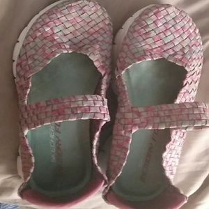 Skechers lightweight 7/8